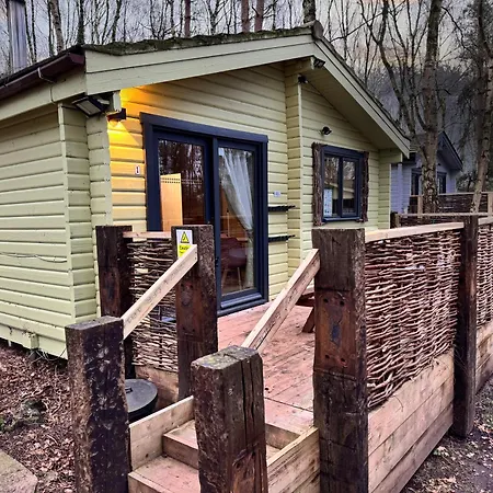 Sherwood Castle By Liv Retreats Nottingham Exterior photo