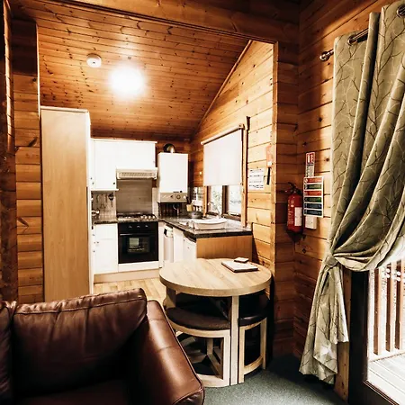 Sherwood Castle By Liv Retreats Nottingham Room photo