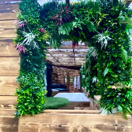 Sherwood Castle By Liv Retreats Nottingham Room photo