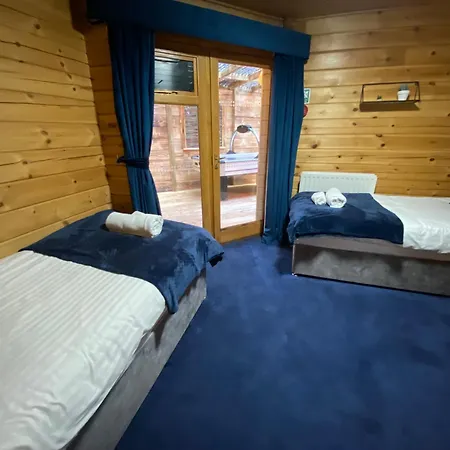 Sherwood Castle By Liv Retreats Nottingham Room photo